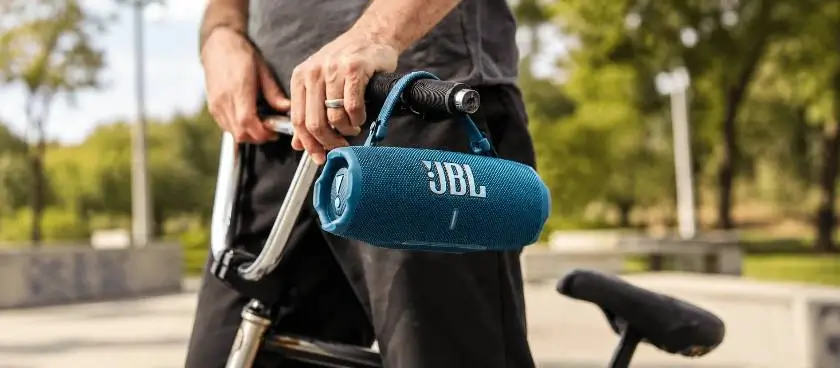 Безжична колонка JBL